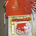 中國紅瓷烤瓷筆U盤鼠標套裝定做,特色商務辦公展會禮品
