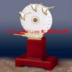 與時俱進白玉商務擺件定制