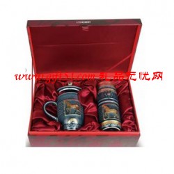 乾唐軒活瓷皇家駿馬禮盒(寶石藍鎏金)