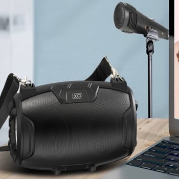 戰(zhàn)鼓便攜式帶麥克風(fēng)藍牙音響